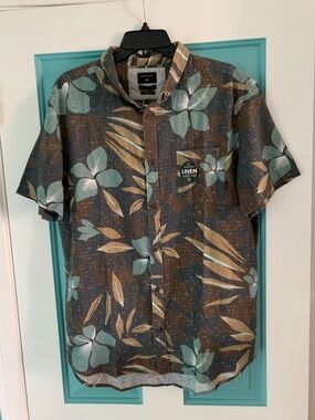 Quicksilver Men's Tropical Hawaiian Shirt Size L/XL